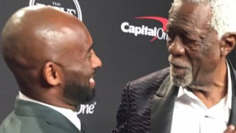 比尔·拉塞尔球员时代11冠全纪录：指环王的传奇为何至今无人能及